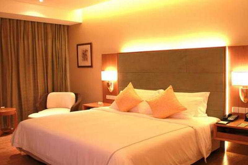 Mingshen Golf & Bay Resort Sanya Room photo